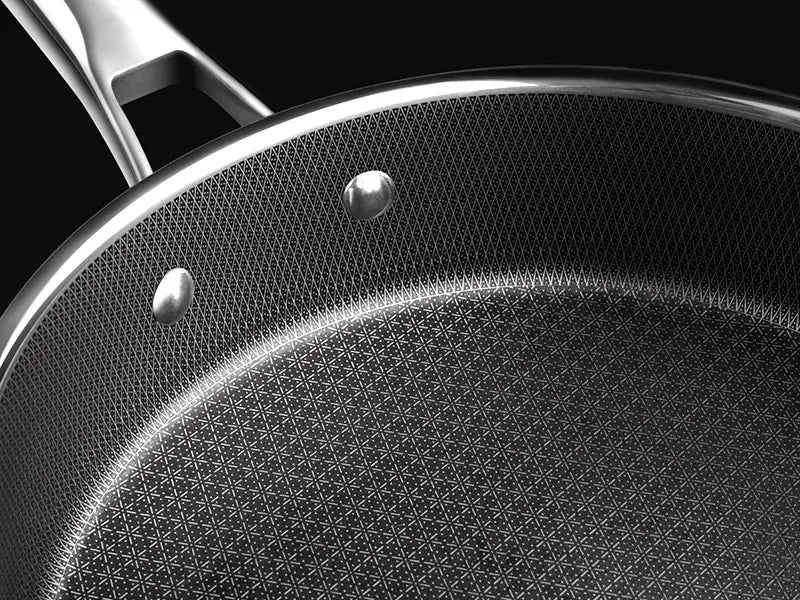 Close-up of the hybrid stainless steel cooking surface